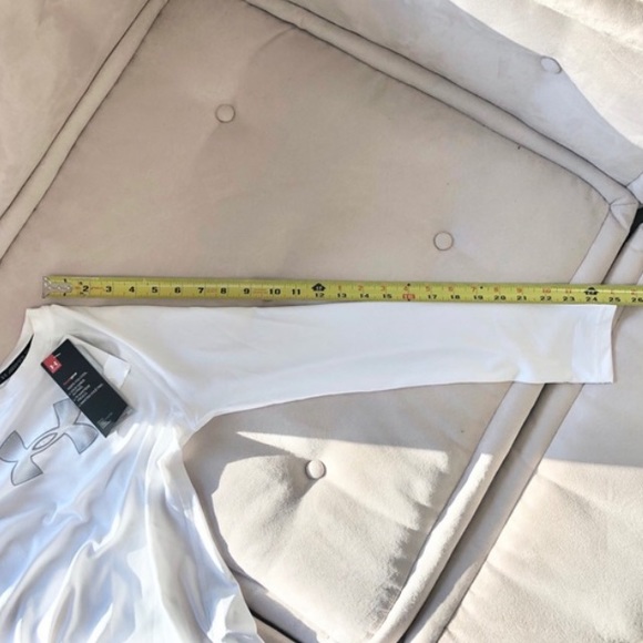 Under Armour Fitted Heatgear Tech Workout Shirt - Picture 10 of 14